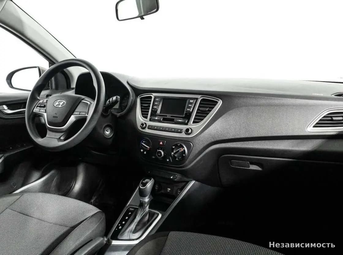 Hyundai Solaris 2021 с пробегом — фото 9
