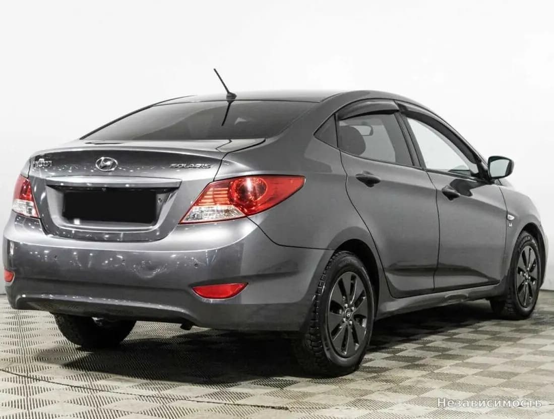 Hyundai Solaris 2013 с пробегом — фото 5