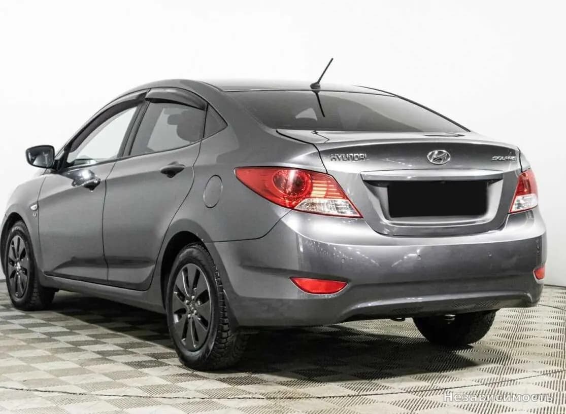 Hyundai Solaris 2013 с пробегом — фото 7