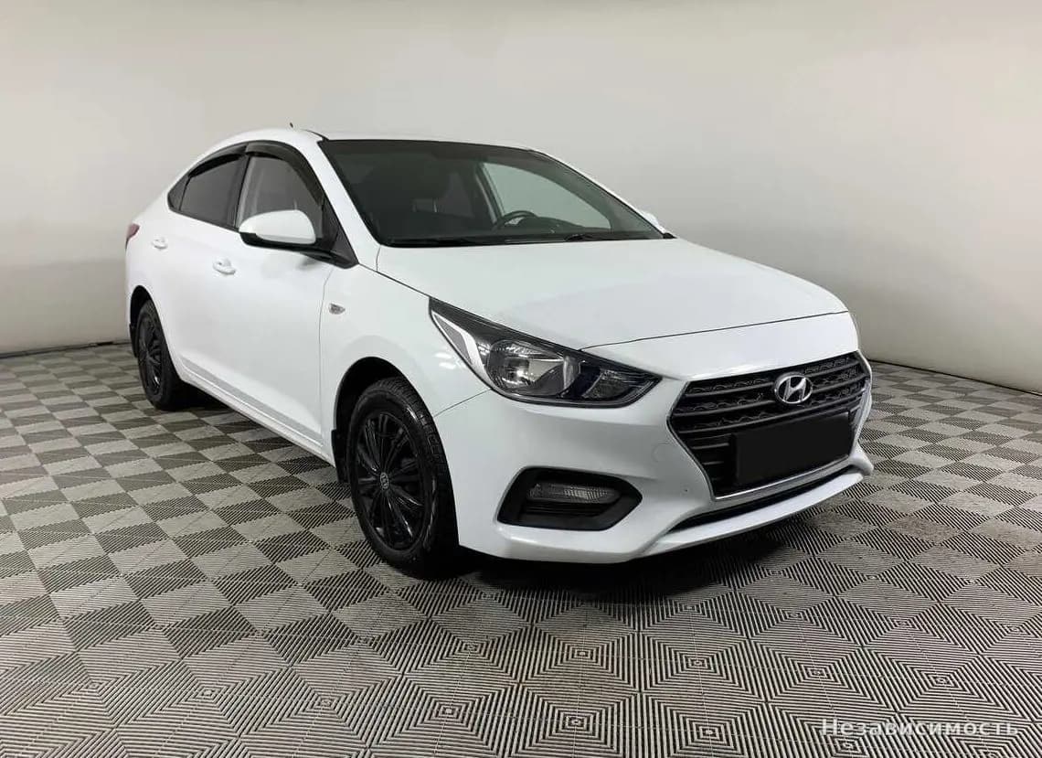 Hyundai Solaris 2017 с пробегом — фото 3