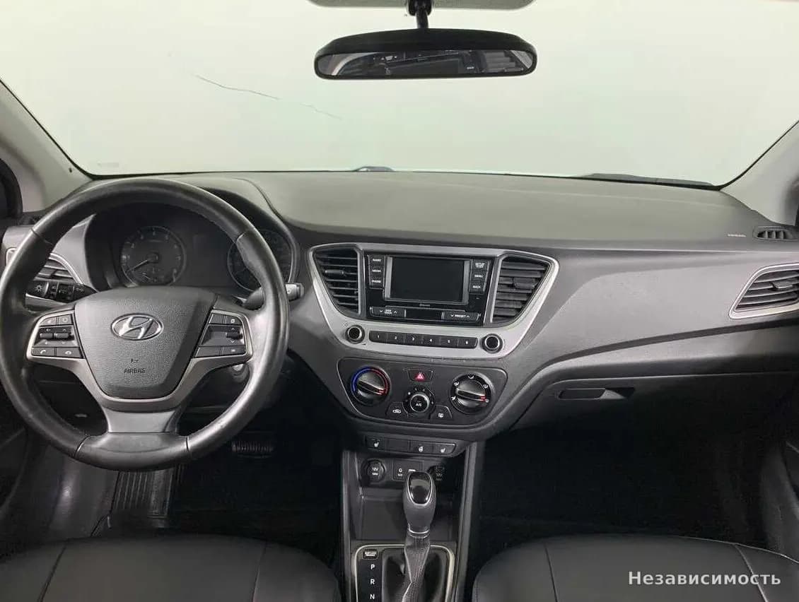 Hyundai Solaris 2017 с пробегом — фото 10