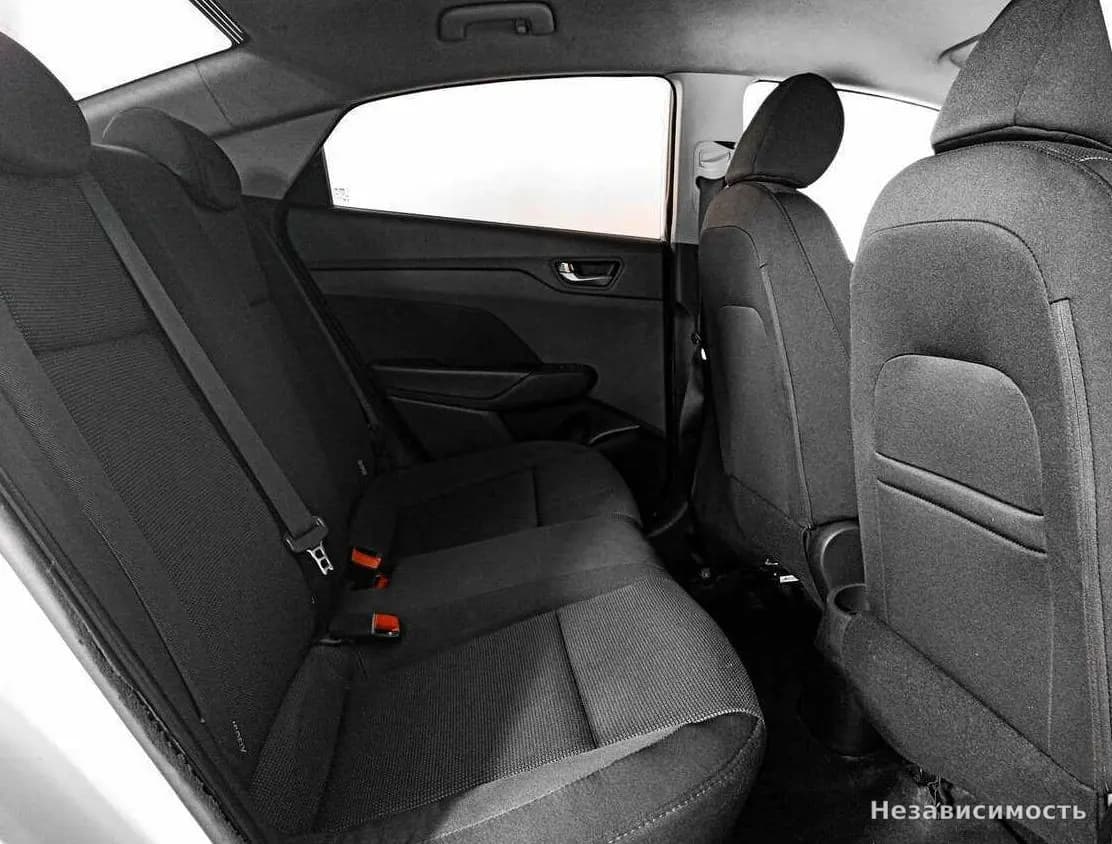 Hyundai Solaris 2018 с пробегом — фото 10