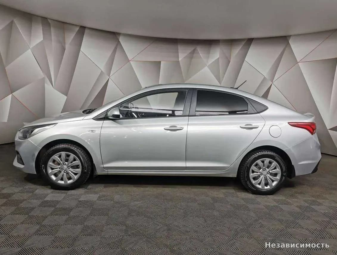 Hyundai Solaris 2018 с пробегом — фото 5
