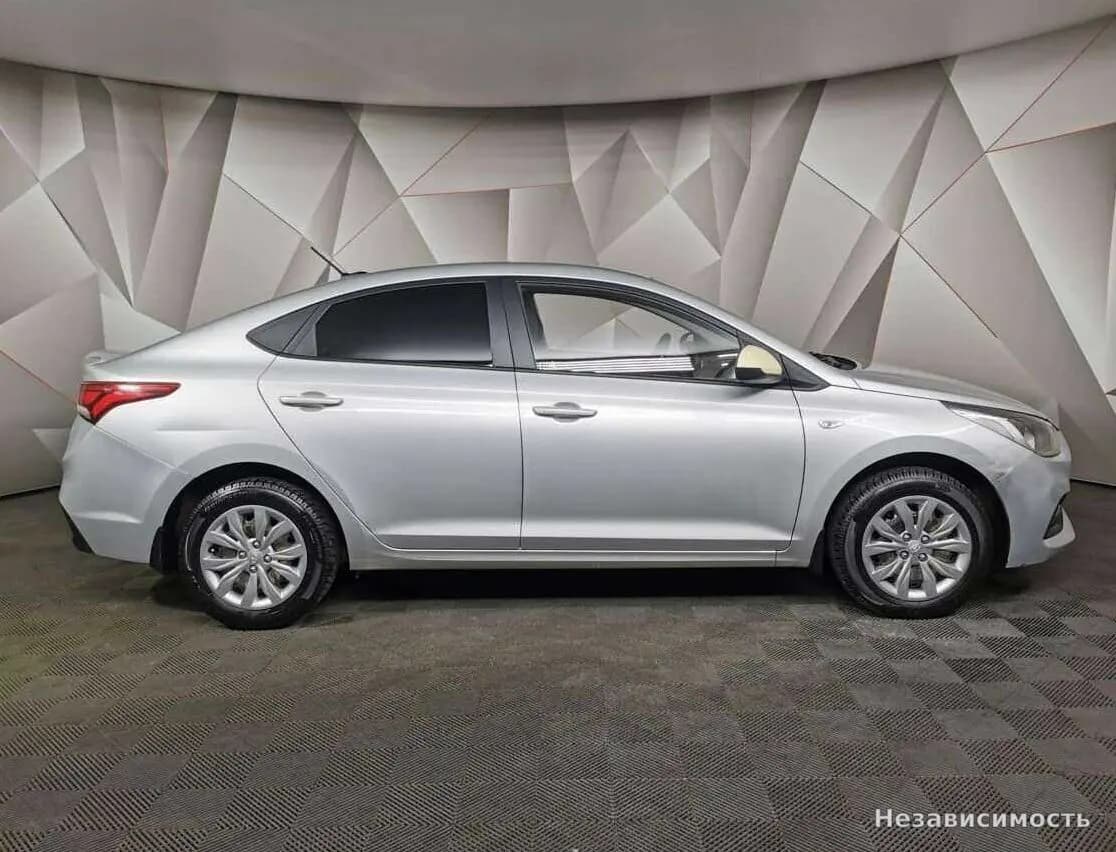 Hyundai Solaris 2018 с пробегом — фото 6