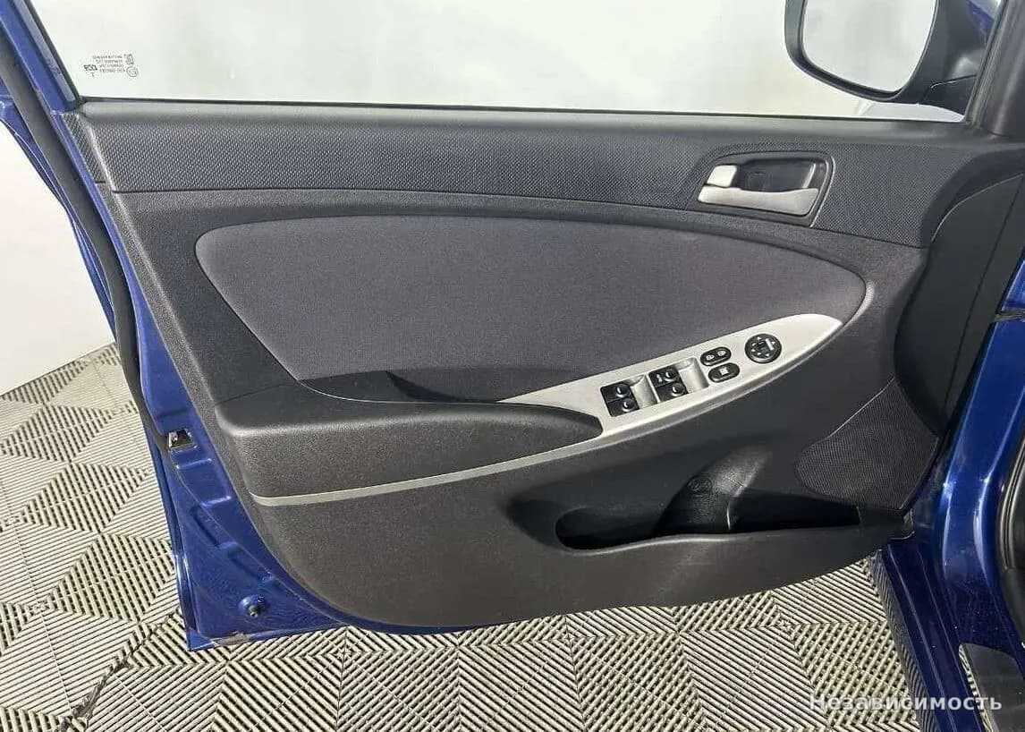 Hyundai Solaris 2016 с пробегом — фото 8