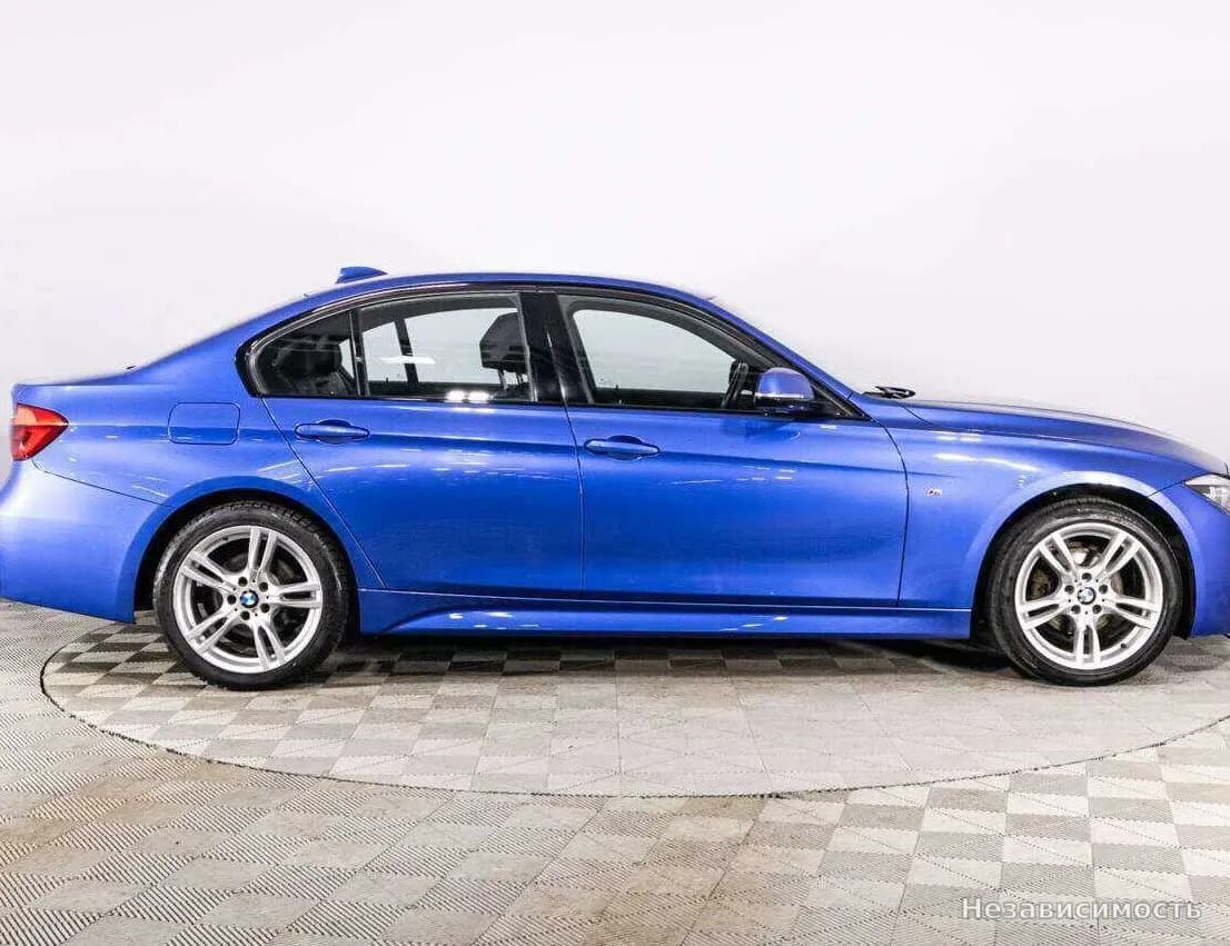 BMW 3 серии 2018 с пробегом — фото 4