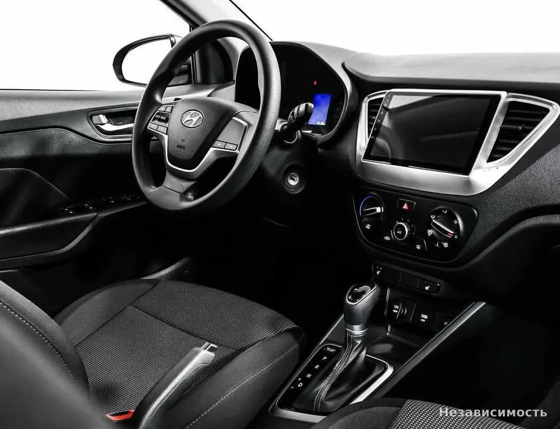 Hyundai Solaris 2021 с пробегом — фото 9