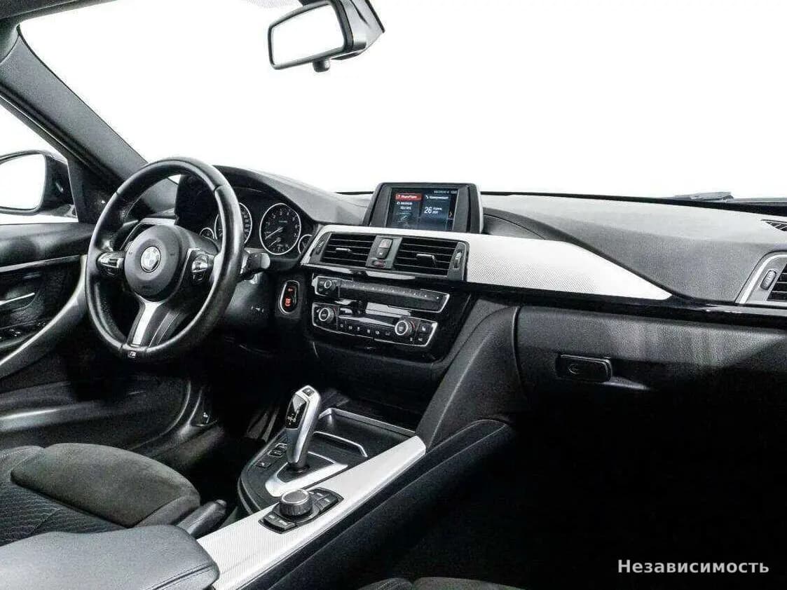 BMW 3 серии 2017 с пробегом — фото 9