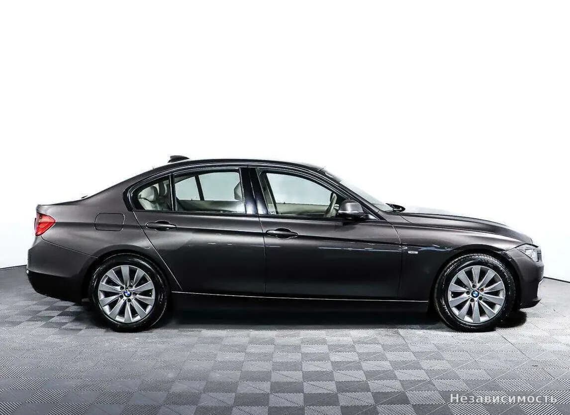 BMW 3 серии 2012 с пробегом — фото 4