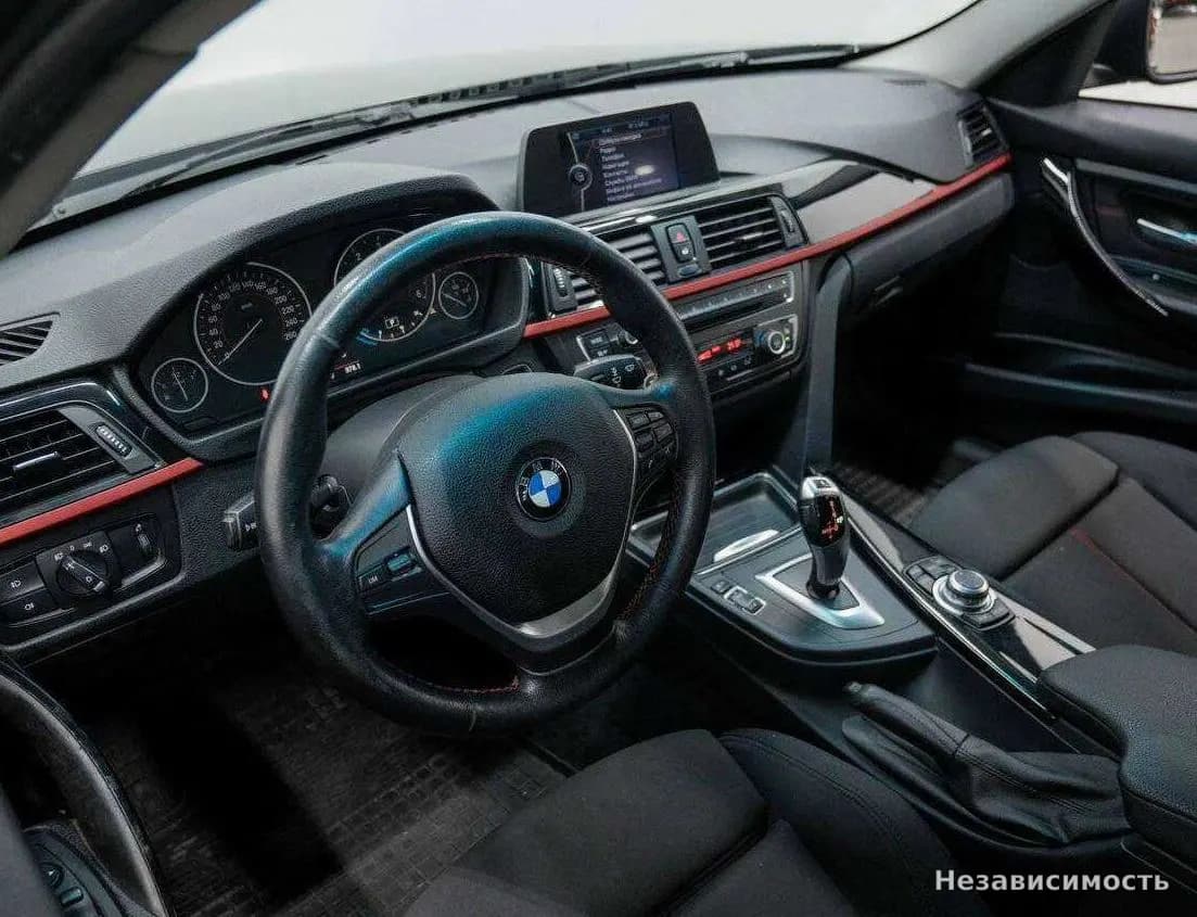 BMW 3 серии 2013 с пробегом — фото 10