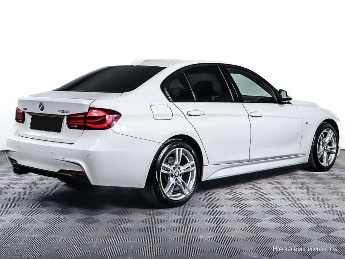 BMW 3 серии 2017 с пробегом — фото 5