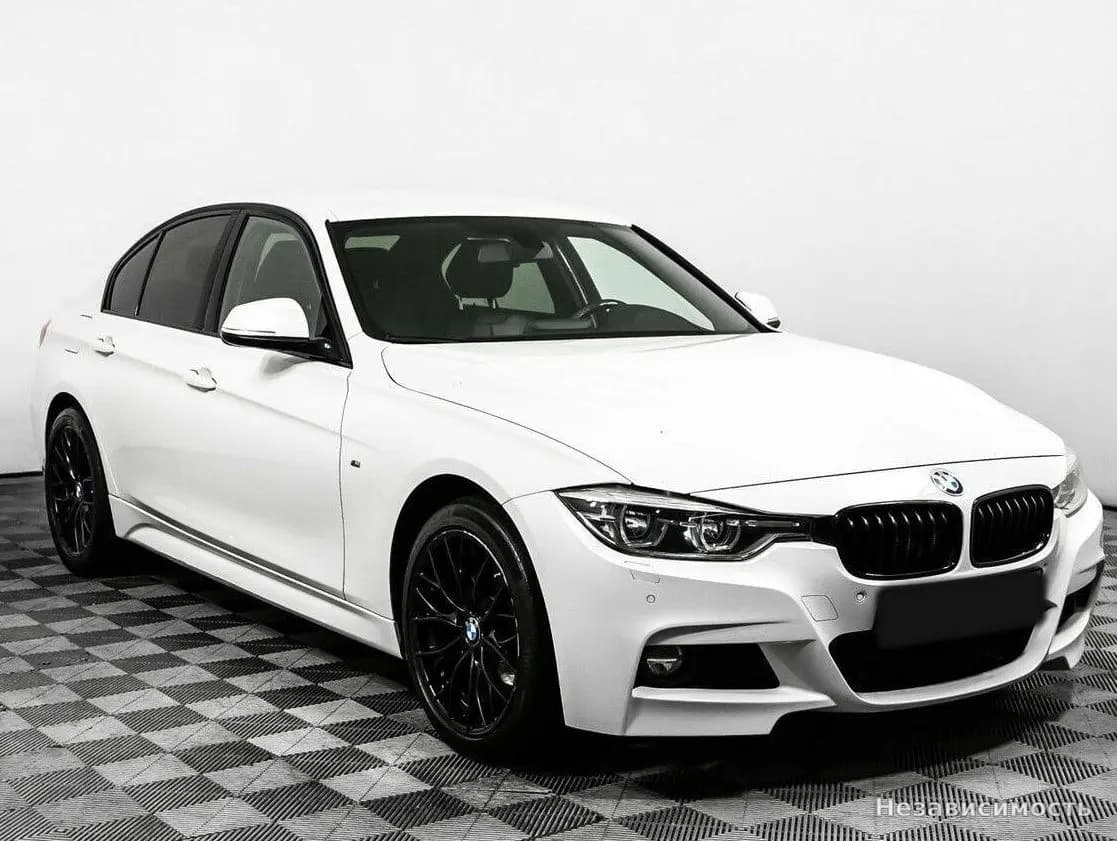 BMW 3 серии 2018 с пробегом — фото 3