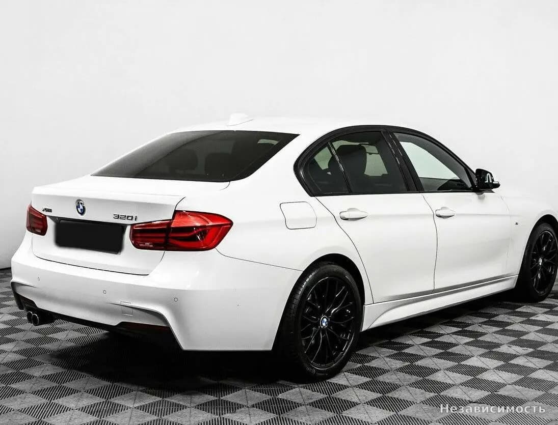 BMW 3 серии 2018 с пробегом — фото 5