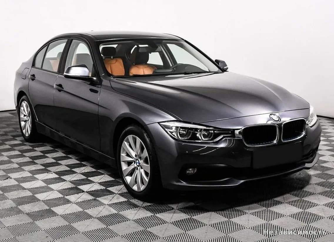 BMW 3 серии 2017 с пробегом — фото 3