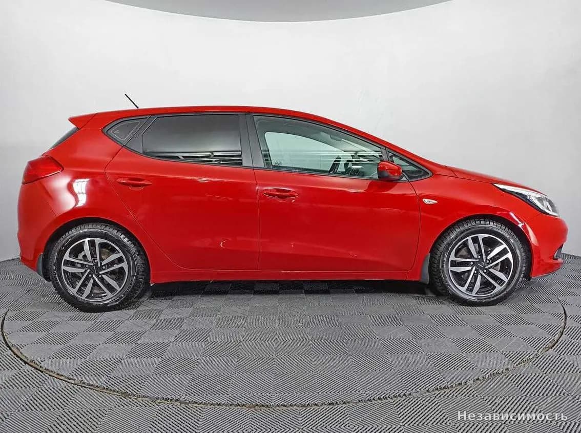 KIA Ceed 2015 с пробегом — фото 4