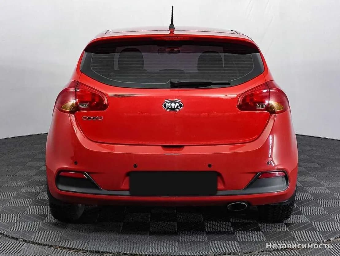 KIA Ceed 2015 с пробегом — фото 6