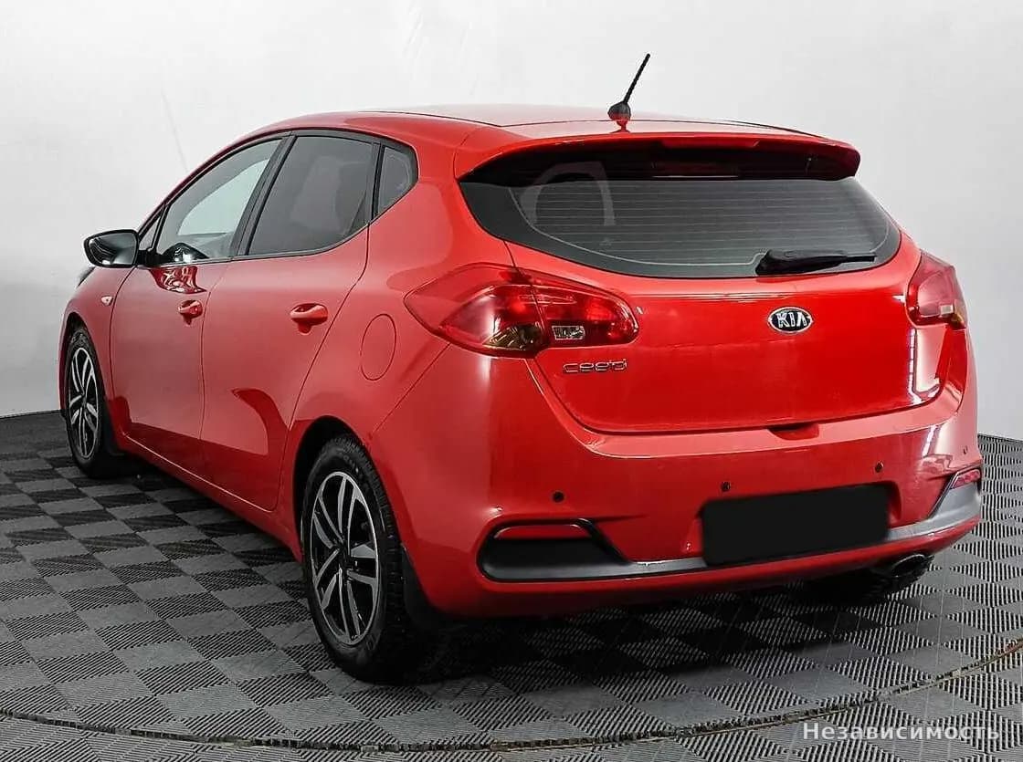 KIA Ceed 2015 с пробегом — фото 7