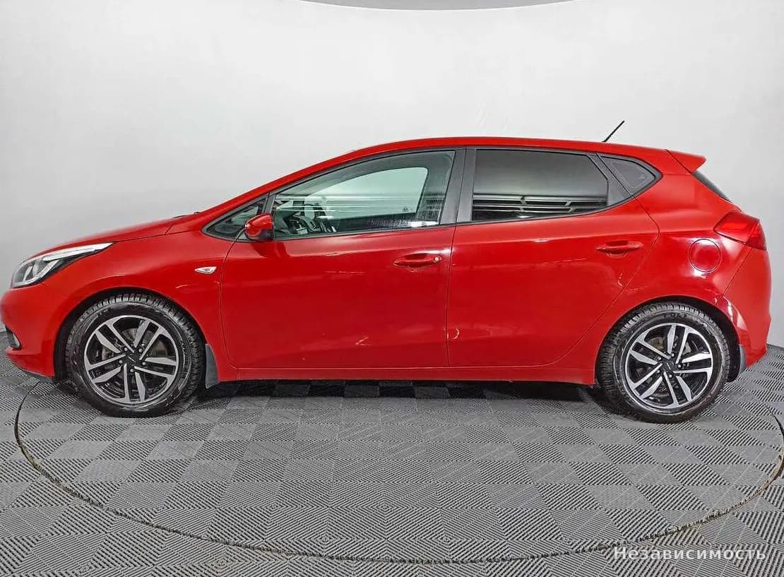KIA Ceed 2015 с пробегом — фото 8