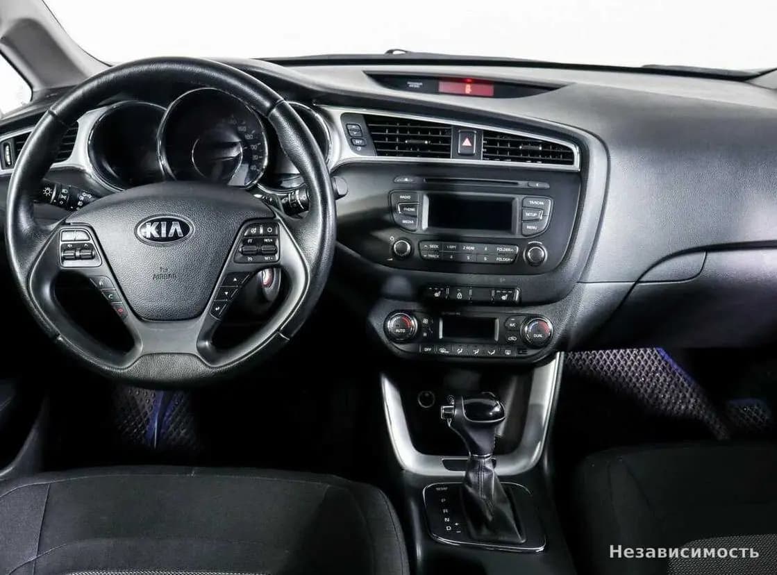 KIA Ceed 2016 с пробегом — фото 9