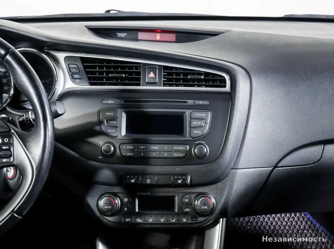 KIA Ceed 2016 с пробегом — фото 10