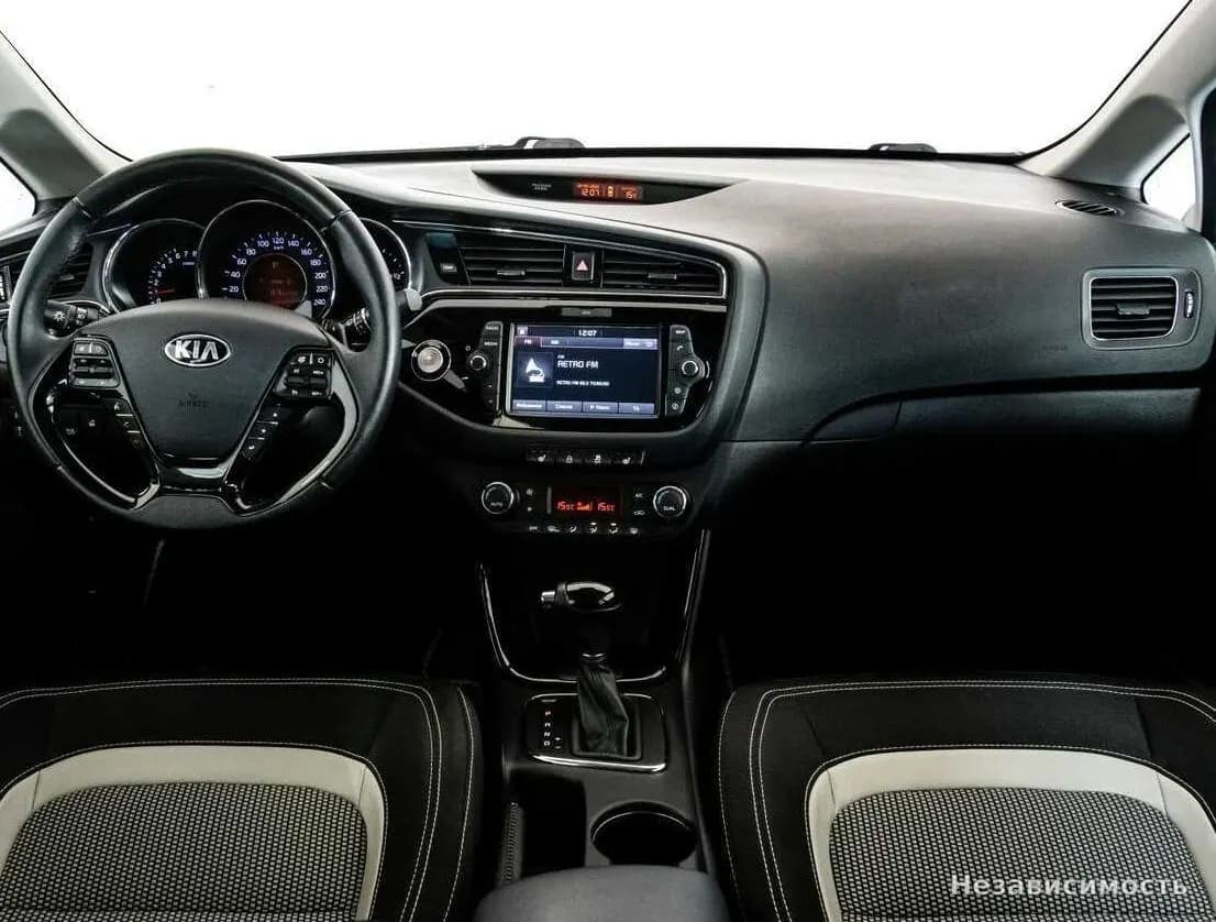 KIA Ceed 2017 с пробегом — фото 10