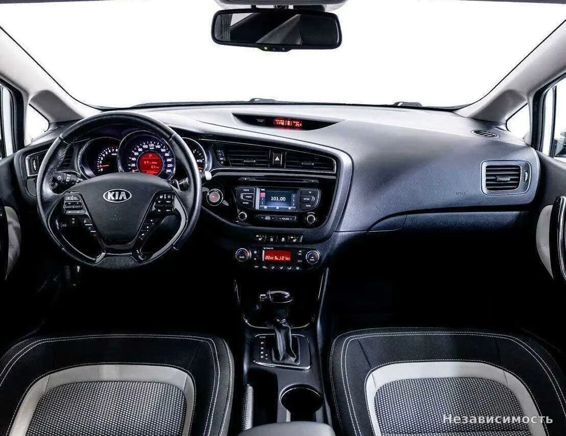 KIA Ceed 2016 с пробегом — фото 9