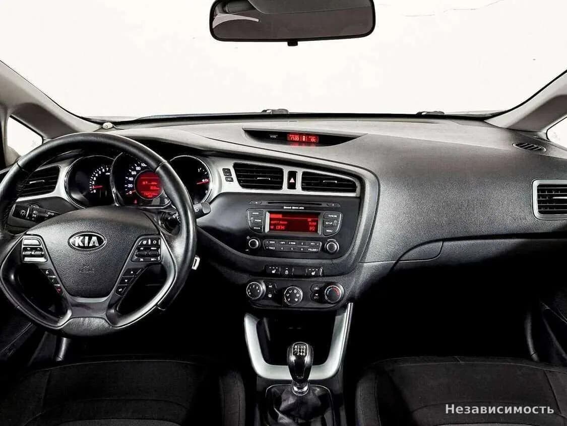 KIA Ceed 2015 с пробегом — фото 9