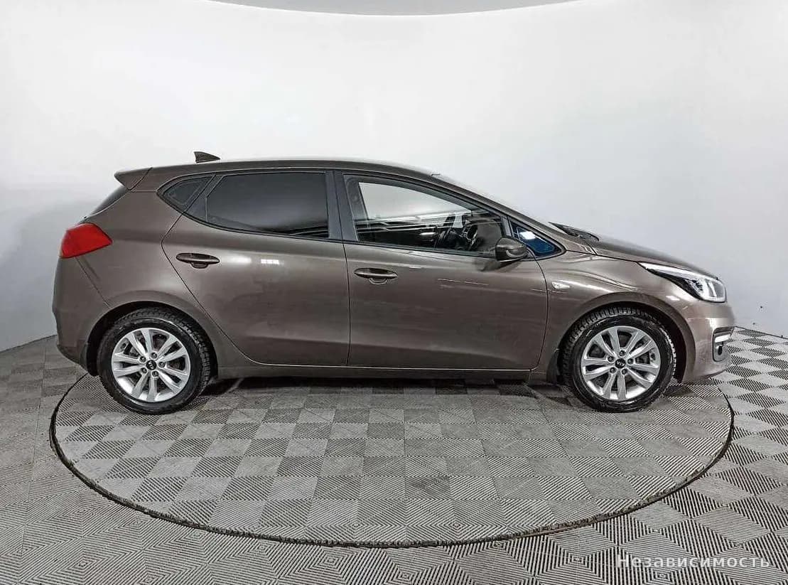 KIA Ceed 2018 с пробегом — фото 4