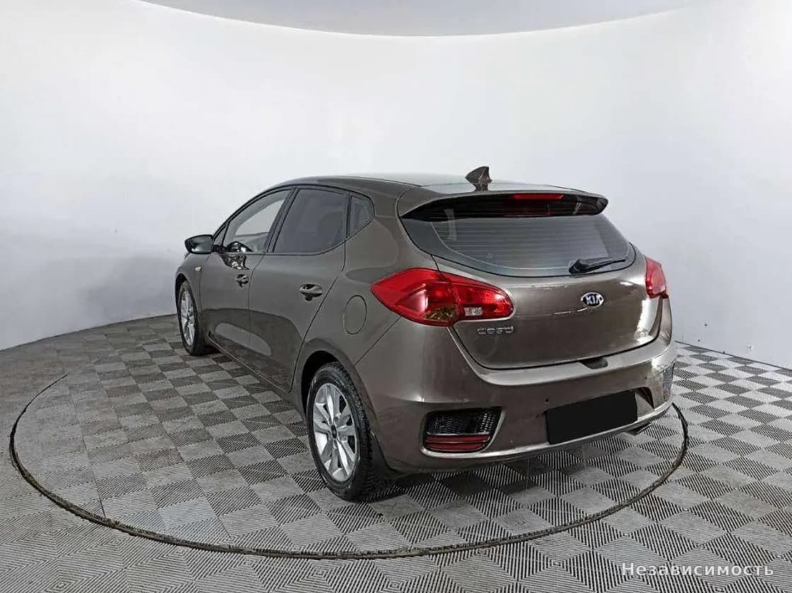 KIA Ceed 2018 с пробегом — фото 7