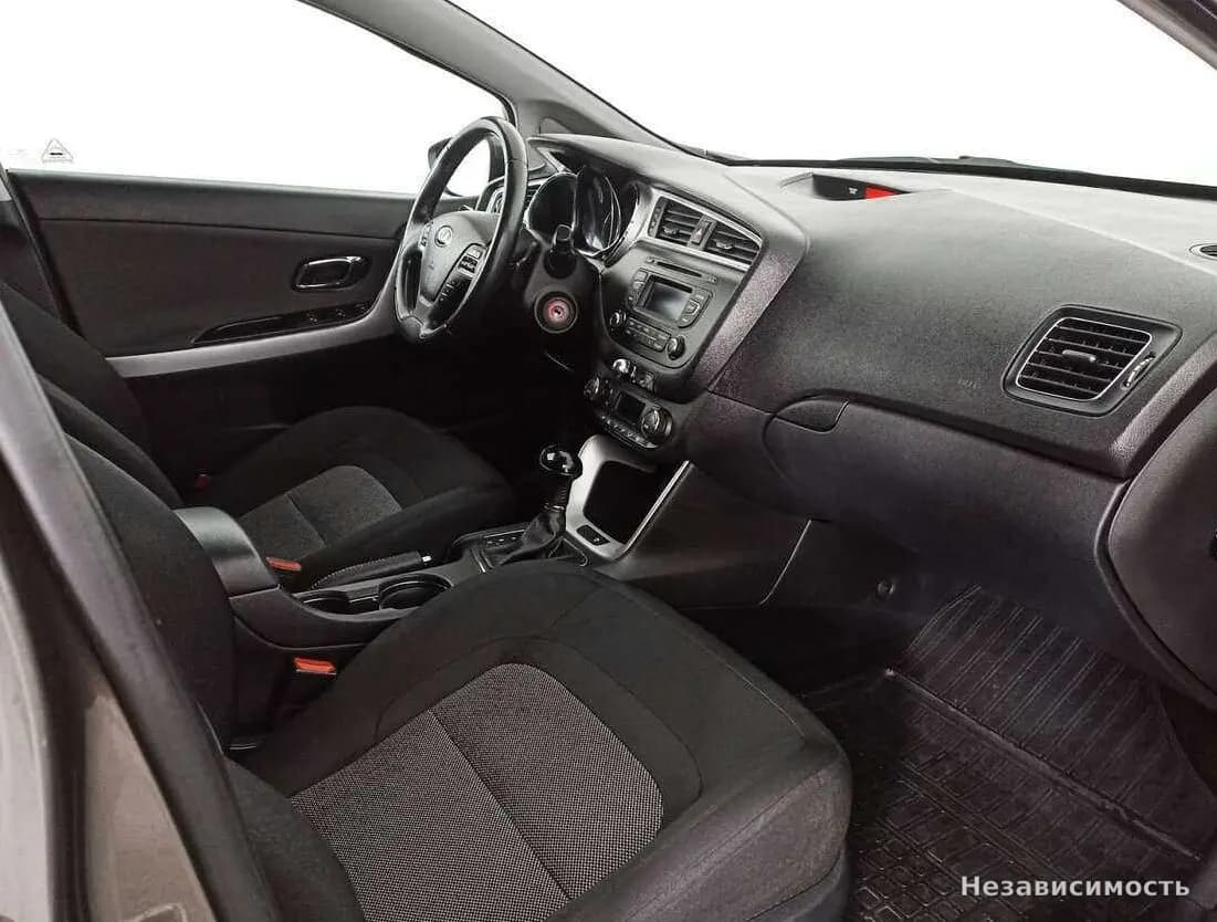KIA Ceed 2018 с пробегом — фото 9