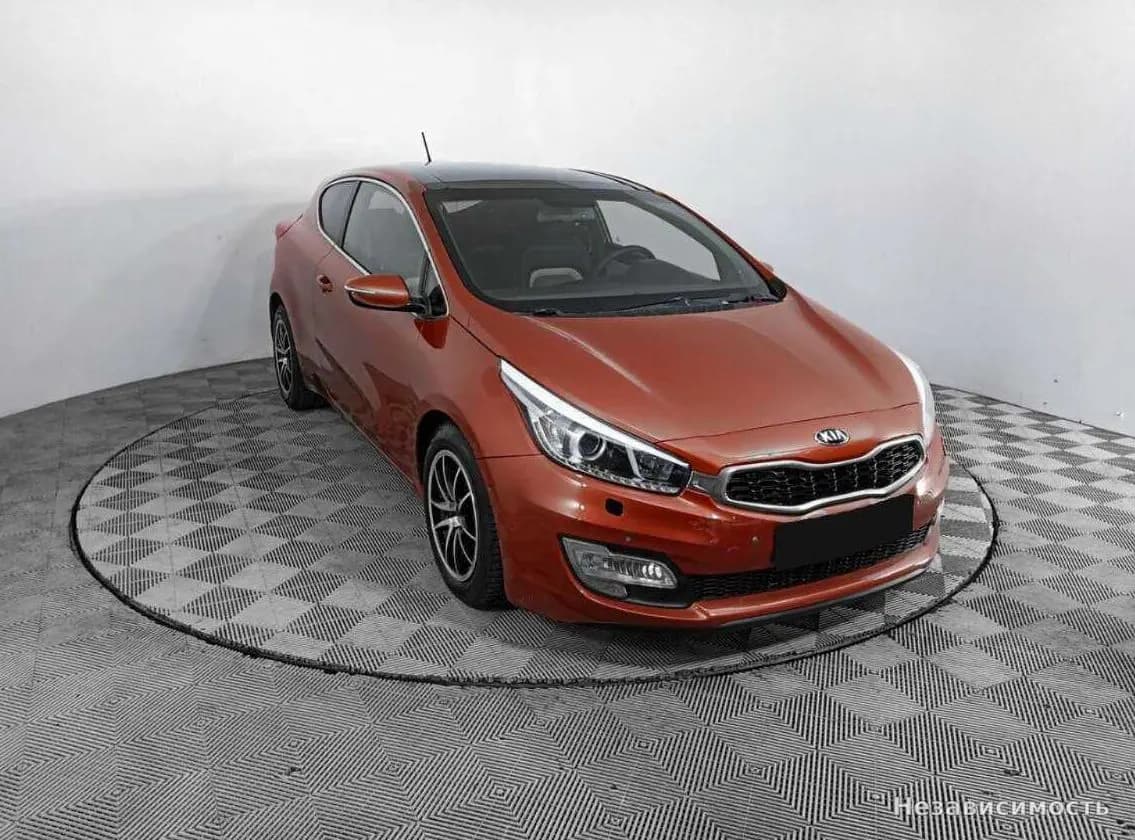 KIA Ceed 2013 с пробегом — фото 3