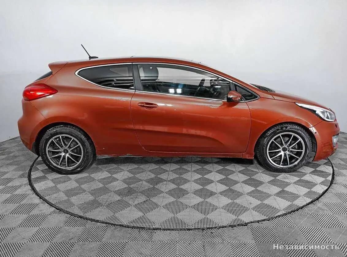 KIA Ceed 2013 с пробегом — фото 4