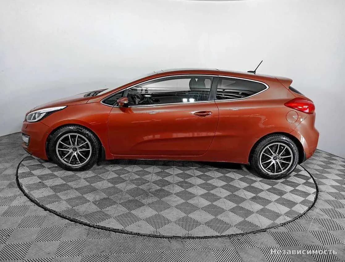 KIA Ceed 2013 с пробегом — фото 8