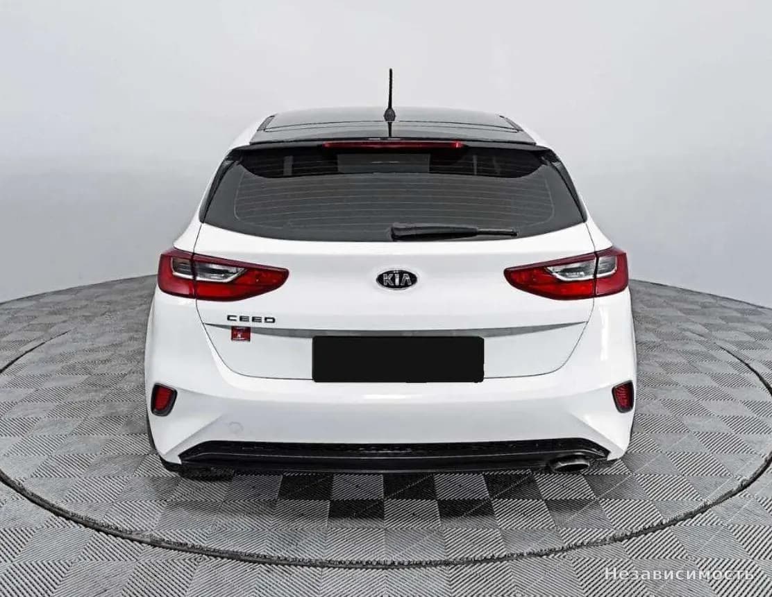 KIA Ceed 2019 с пробегом — фото 6