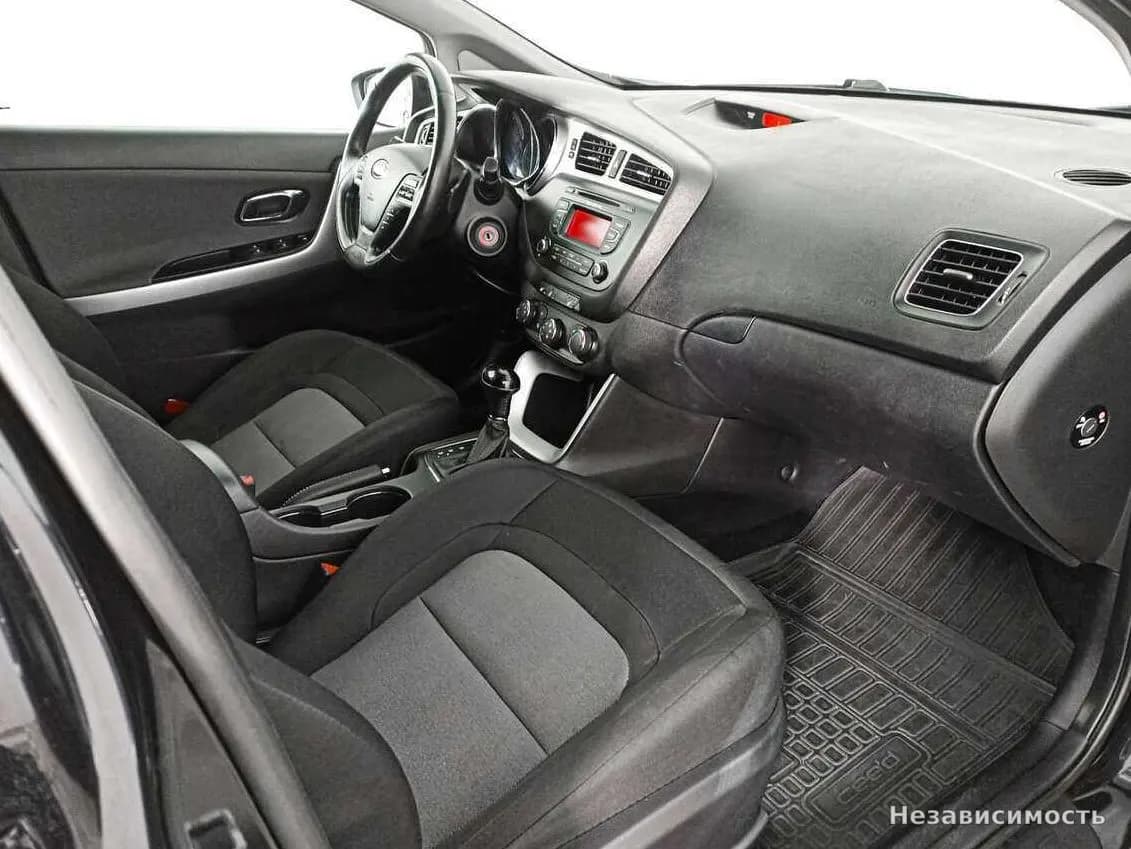 KIA Ceed 2012 с пробегом — фото 9