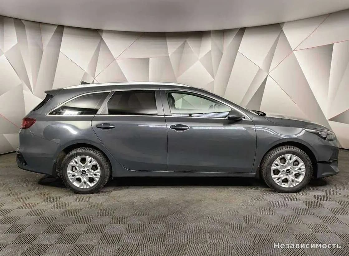 KIA Ceed 2022 с пробегом — фото 6