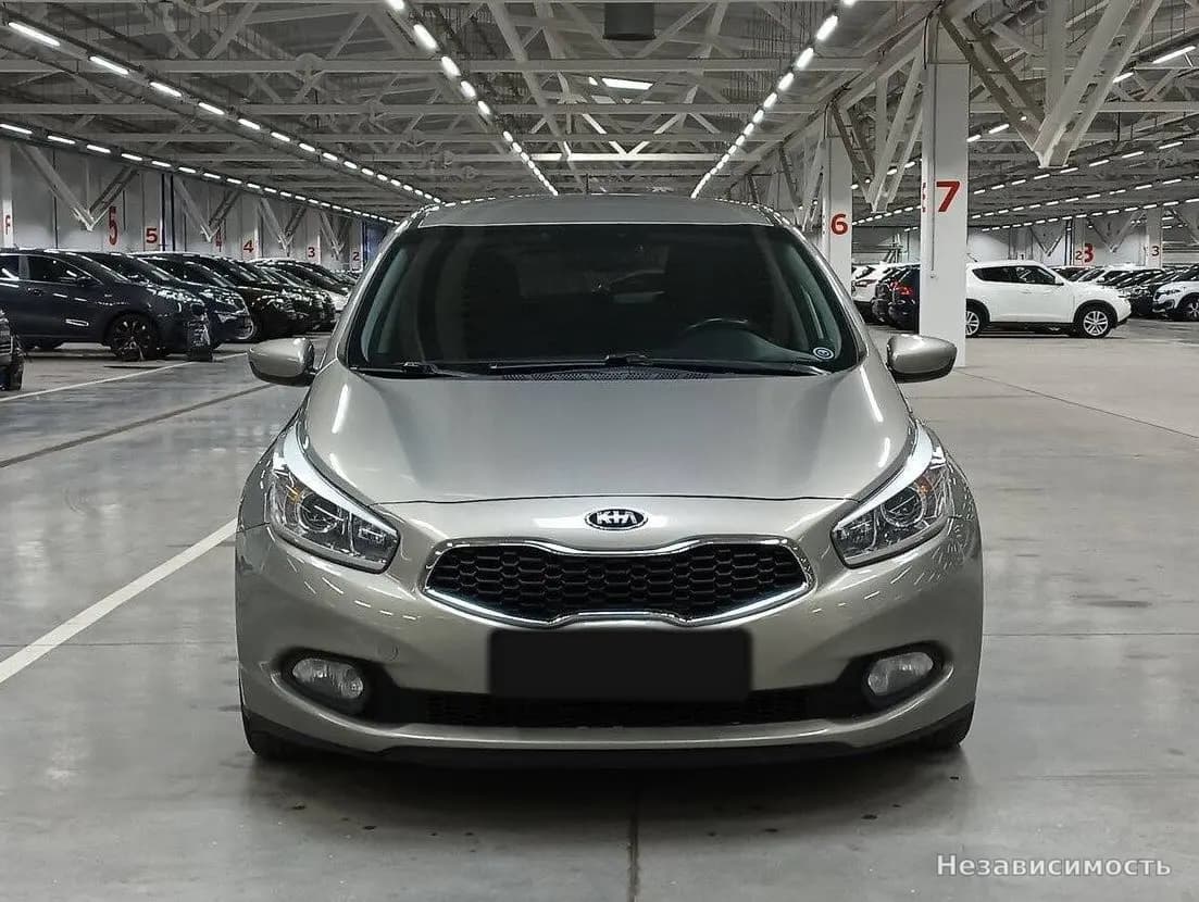 KIA Ceed 2015 с пробегом — фото 2