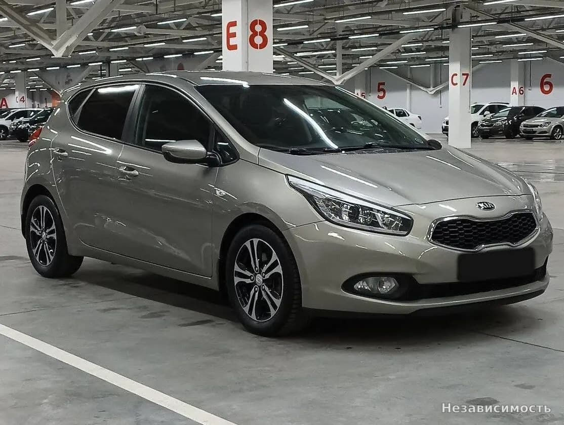 KIA Ceed 2015 с пробегом — фото 3