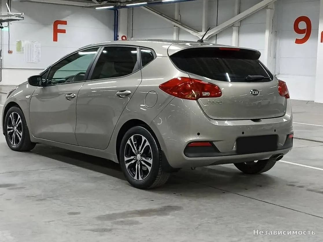 KIA Ceed 2015 с пробегом — фото 7