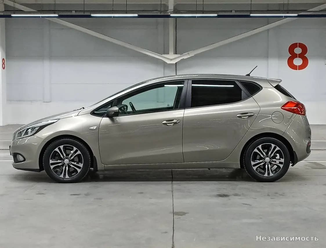 KIA Ceed 2015 с пробегом — фото 8