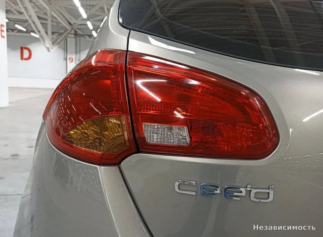 KIA Ceed 2015 с пробегом — фото 9