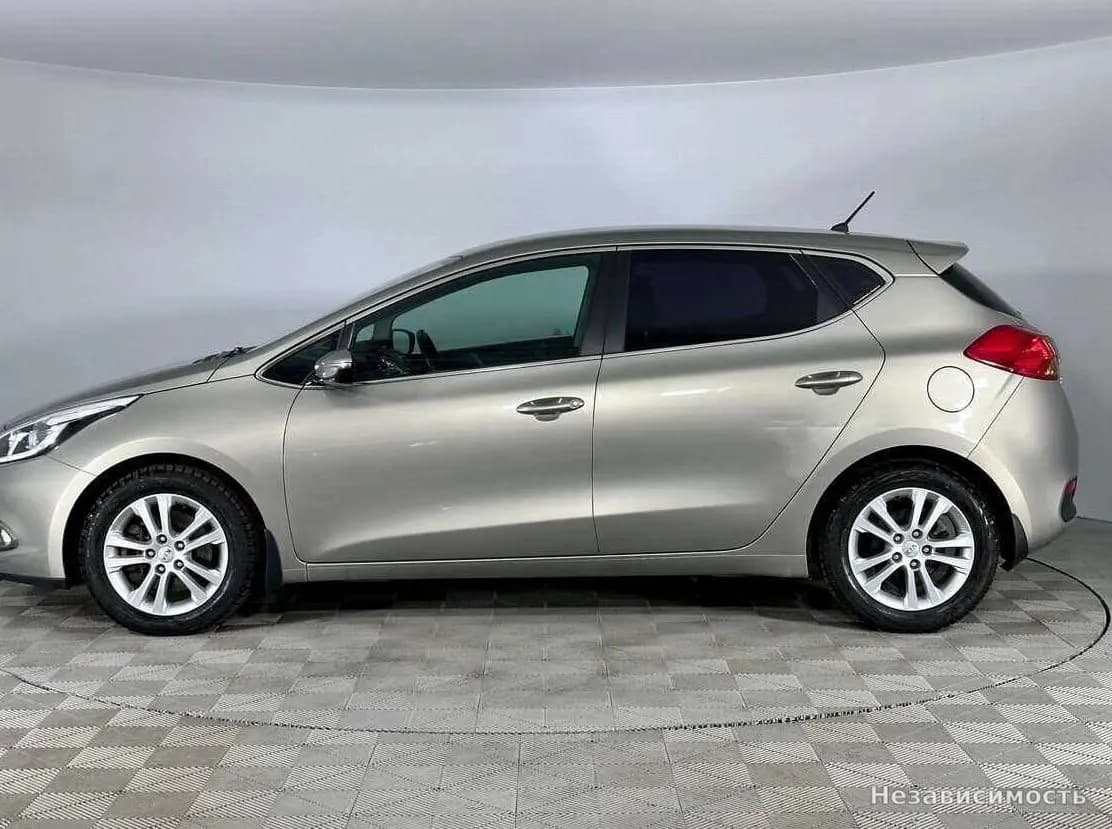 KIA Ceed 2014 с пробегом — фото 6