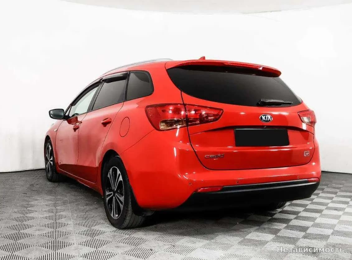 KIA Ceed 2017 с пробегом — фото 7