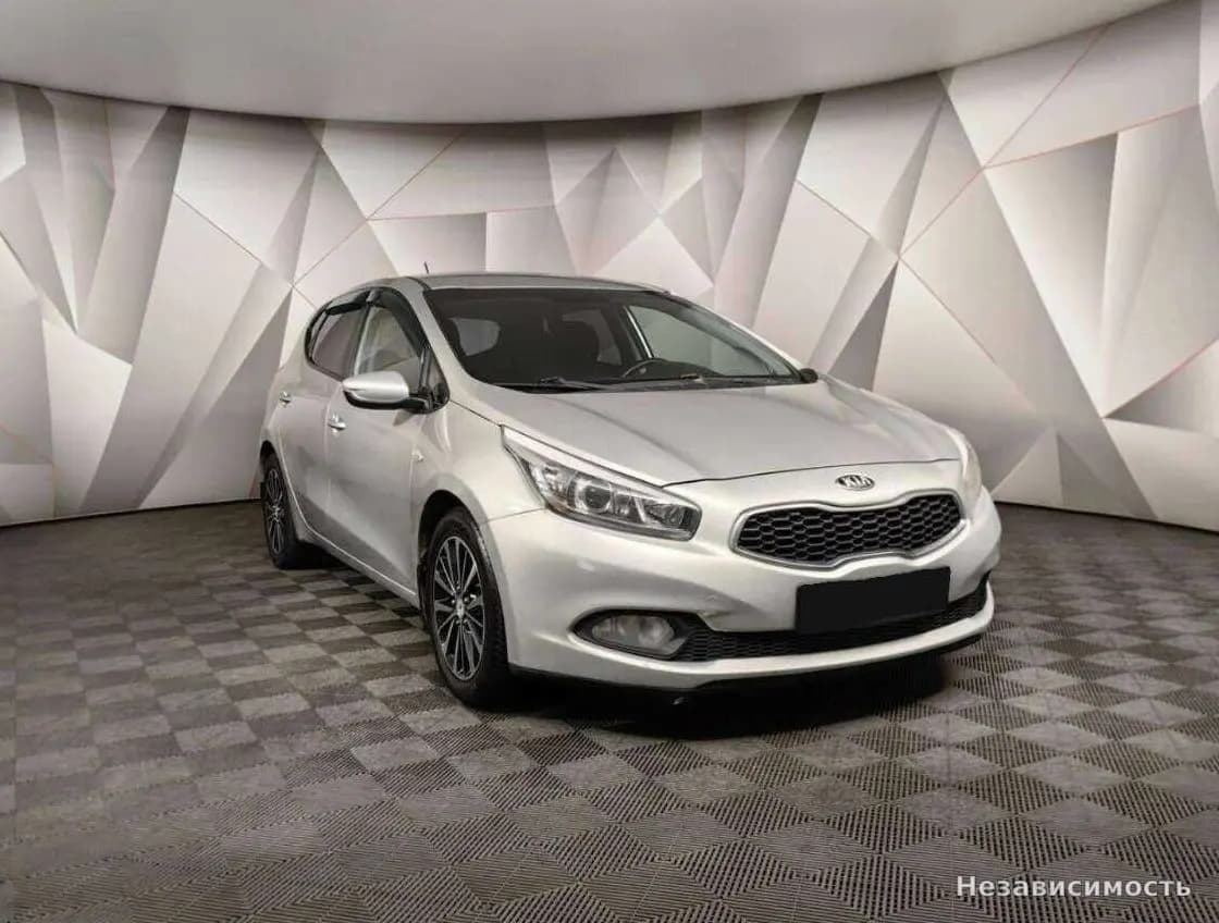 KIA Ceed 2013 с пробегом — фото 3
