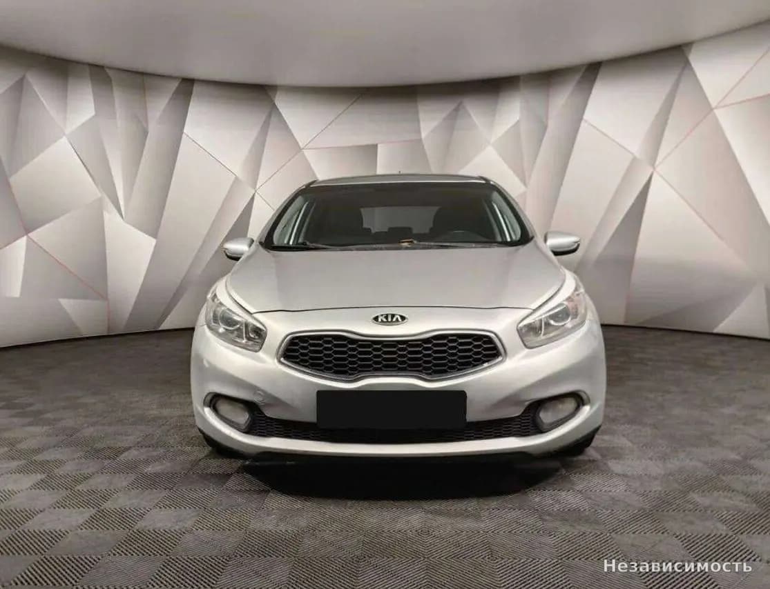 KIA Ceed 2013 с пробегом — фото 7