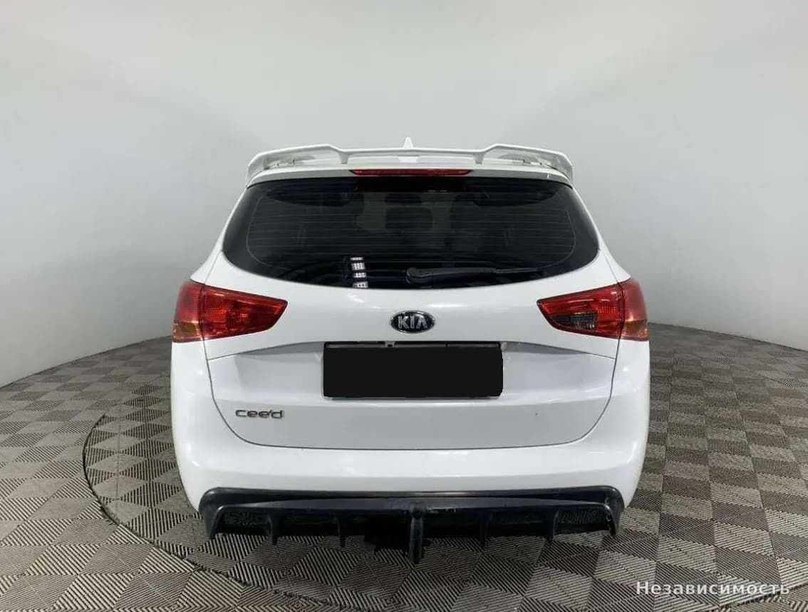 KIA Ceed 2017 с пробегом — фото 3