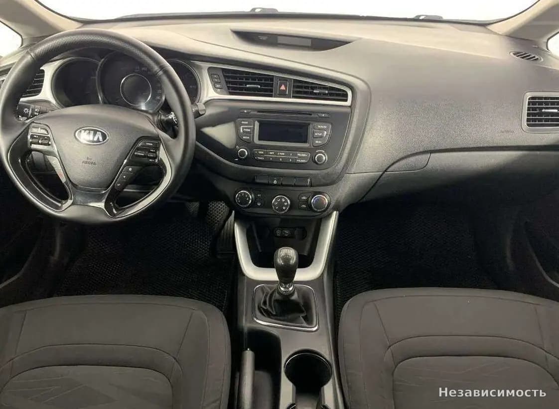 KIA Ceed 2017 с пробегом — фото 7