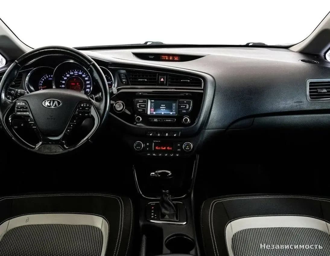 KIA Ceed 2015 с пробегом — фото 9