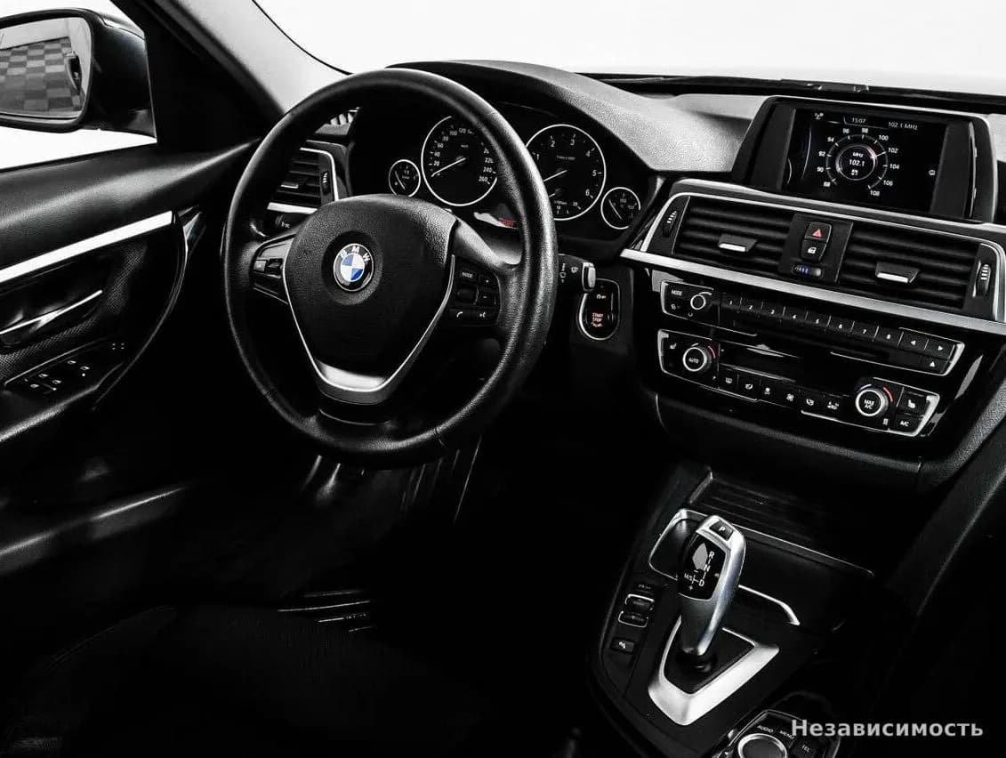 BMW 3 серии 2016 с пробегом — фото 9