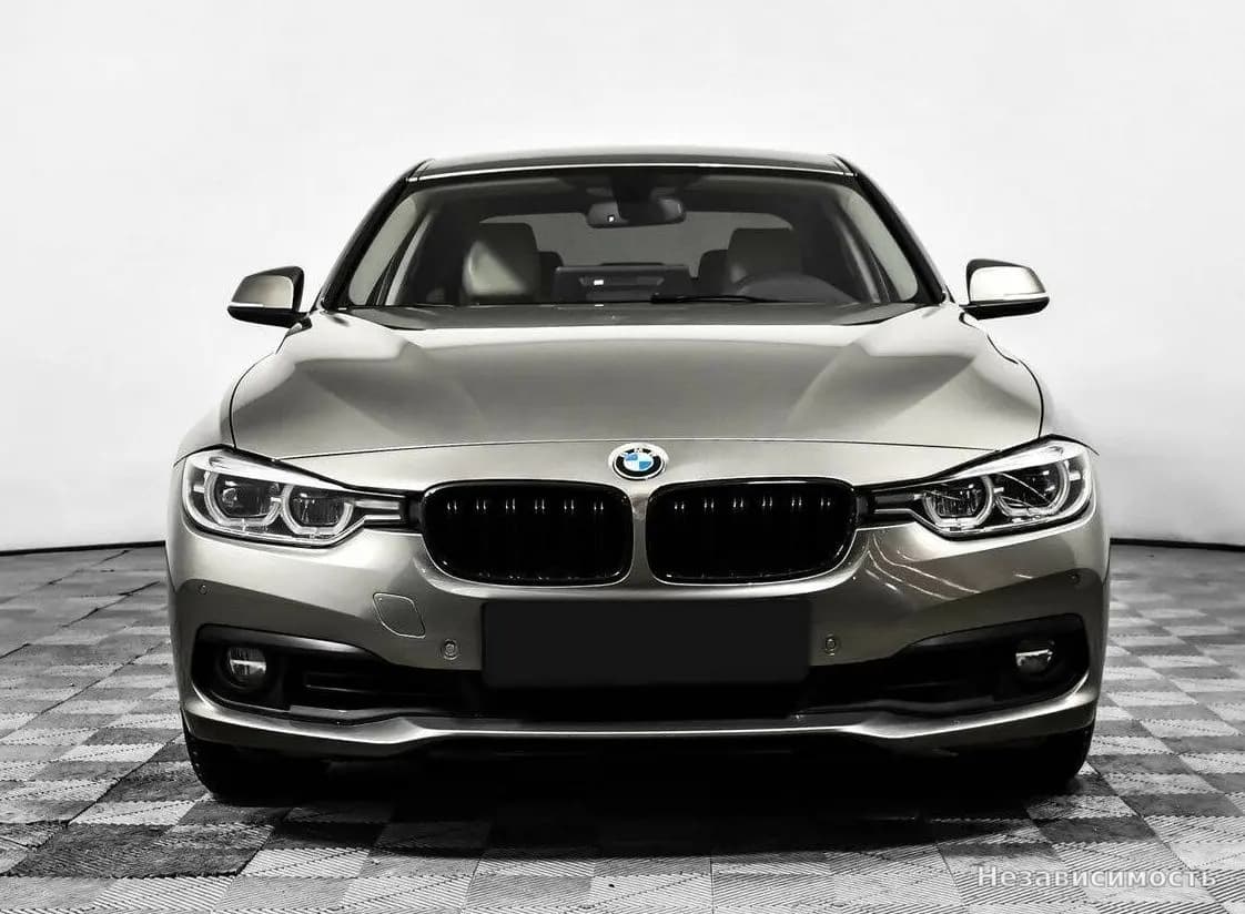 BMW 3 серии 2015 с пробегом — фото 2